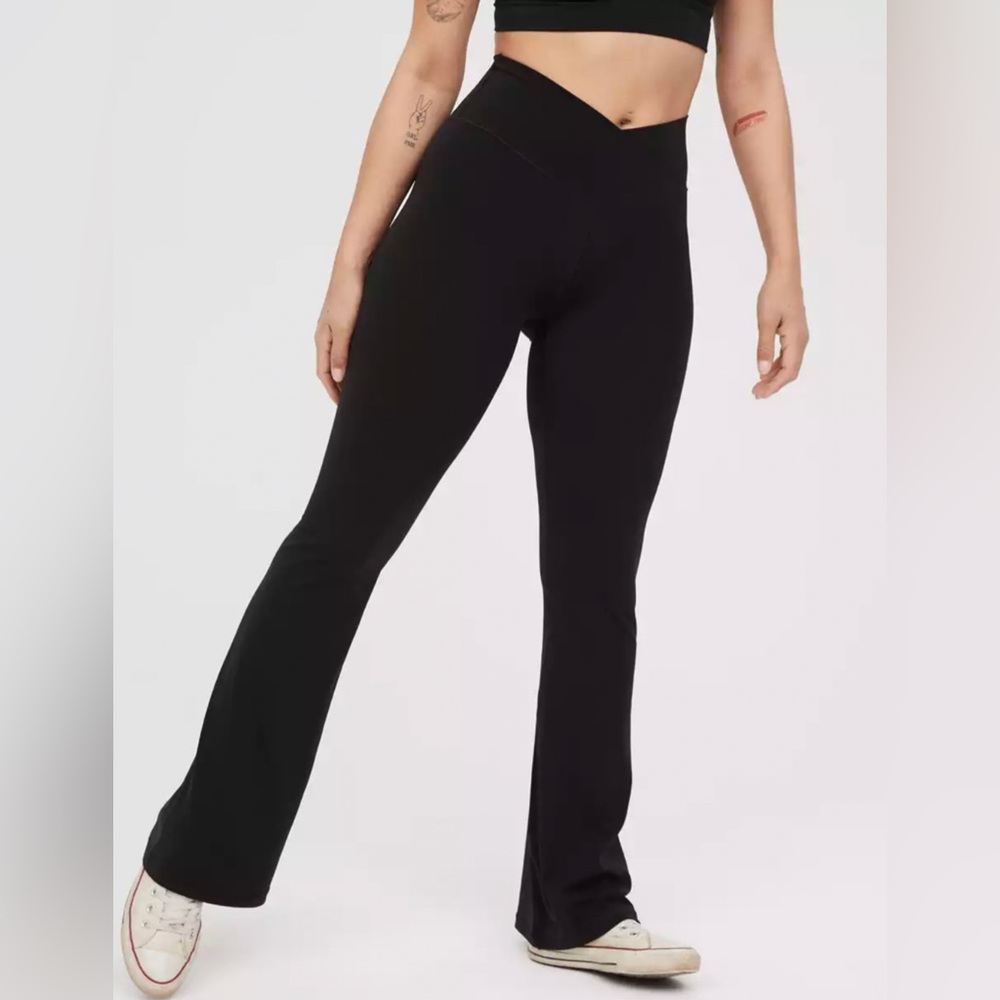OFFLINE By Aerie Real Me High Waisted Crossover Flare Legging